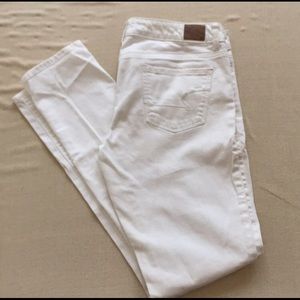 AE White Skinny Jeans